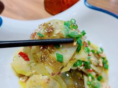 -有红鸡毛店·川菜(建设路店)