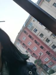 -茶发Salon·烫发染发理发