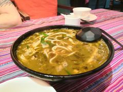 小锅米线-香巴拉云南餐厅(华莱坞店)