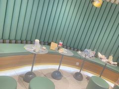 -奈雪的茶(亨特国际广场店)