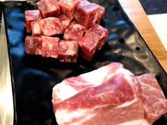 -肉甲韩国木炭烤肉(新壹街1店)