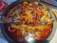 -鸣记脆皮烤鱼·海鲜烤鱼(三八广场店)