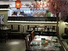 大堂-卢大鲜鱼头捞饭(美利广场店)