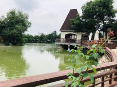 -静之湖湖畔餐厅