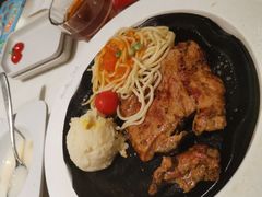 黑胡椒传奇牛排-豪客来牛排(中央花苑店)