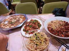 -川人川菜馆·小龙虾·鲜虾现做(黄山路店)