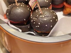 -龍歌自助小火锅(市南金茂湾店)