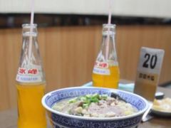 -崇德楼水盆牛羊肉泡馍馆(文艺路店)