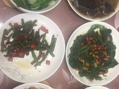 -巴扎美食·新疆菜·西域歌舞表演餐厅(新疆大厦店)