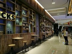 大堂-星巴克臻选(湖滨道店)