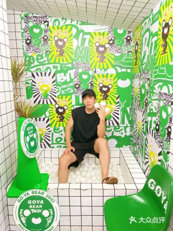 周末去哪儿玩？北京798小众童话艺术展