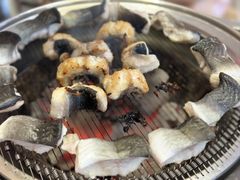 -围炉肉舍•炭烤活鳗•丹东海鲜烤肉(步行街店)