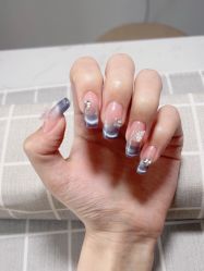 -UGIRL有个美甲