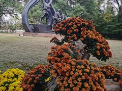 -上海市龙华烈士陵园