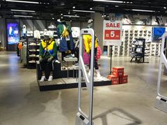 -宝龙城(杭州滨江店)