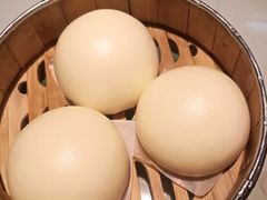 蛋黄流沙包-蟹蟹潮汕砂锅粥(食八方美食城店)