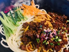 -三人行骨头王火锅(长寿店)