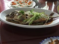 -芳林嫂 湖边边巧媳妇渔家菜馆