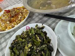 -卢六川汤肉(南方花园店)