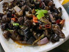 -亚龙湾8号(丁村万人海鲜广场店)