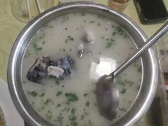-雪湖煜辰鱼头老店(雪野湖店)