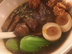 -晶华冠军牛肉面坊