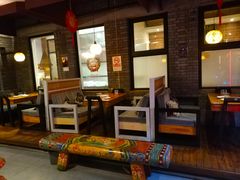 -苹果树下艺术餐厅(宋庄店)