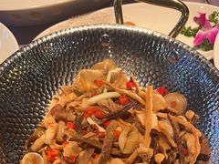 -坛宗剁椒鱼头(河西王府井店)