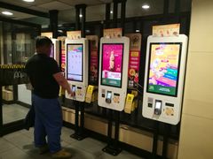 -麦当劳(军博店)