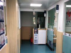 -宠颐生猫科·内科皮肤科(西平世纪城店)