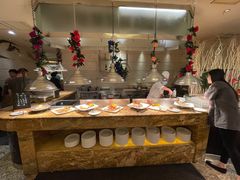 自助取餐区-皇朝万鑫自助餐厅