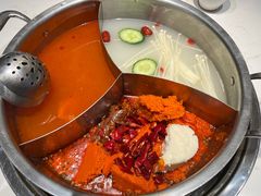-周师兄大刀腰片火锅(磁器口直营店)