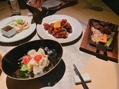 -穹六人间 people 6(岳阳路店)