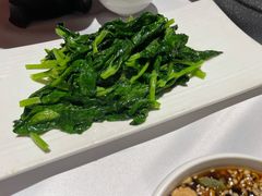 清炒豌豆尖-小河盐帮·私家菜·烤鸭(三元桥·霄云路店)