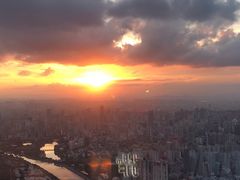 -广州塔卢特斯法国旋转餐厅