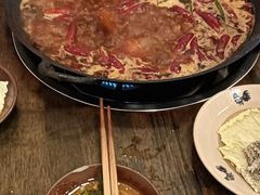 -黄潇洒老火锅(九眼桥宏济巷店)