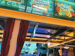 -Famous肥猫墨西哥音乐餐吧(五棵松华熙LIVE店)