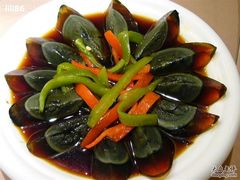 皮蛋&nbsp;不要和黄鳝一起吃哦-新南华大酒店(广中店)