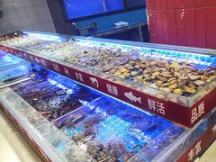 -四囍码头海鲜烧烤自助火锅(外滩南京东路悦荟广场店)