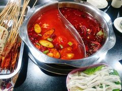 -七婆串串香(育秀路店)