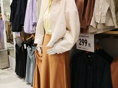 -优衣库(郑州二七万达广场店)