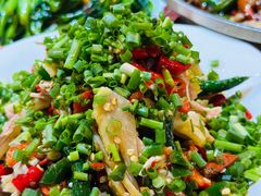 鬼冒火酸酸鸡-郭婆婆疯子鸡·土货江湖菜馆