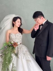 -雪中彩影婚纱摄影·微光艺术中心