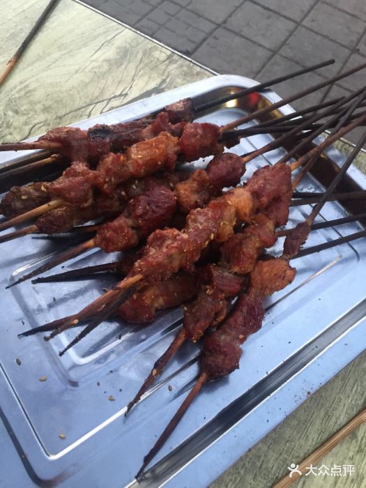 许老大泥炉烧烤(河北区店)羊肉串图片 - 第1张