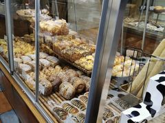 面包甜点陈列柜-苹果花园(南泉路店)