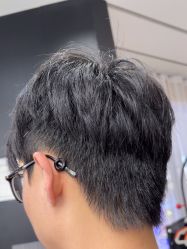 -侨治发型
