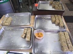 -新月蛋糕西点专卖店(大麦街店)