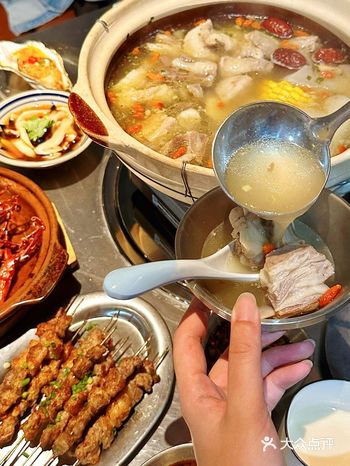 不是吧！还有人没吃过这家新开的羊肉煲吗！