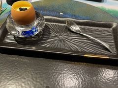 鱼子酱烤鸡蛋-一板铁板烧·隐秘一线江景花园餐厅(西湖左岸·天元店)