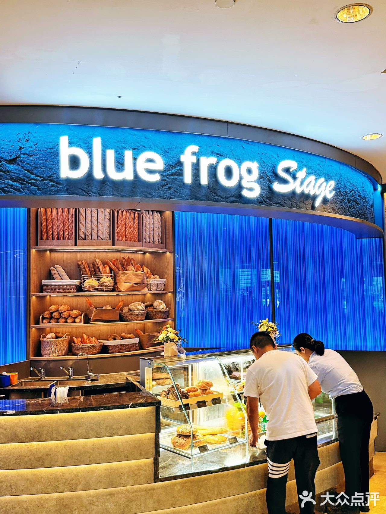 国贸新发现！能看大裤衩的烘焙店也太会了吧～